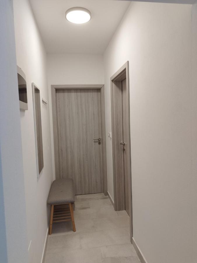 Tonis Apartment Buje Exterior photo